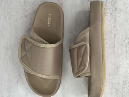 Replica Adidas Yeezy Slippers For Men #ADYZSL0006