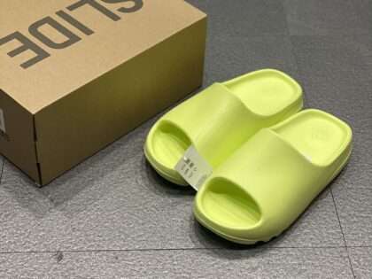 Replica Adidas Yeezy Slippers For Men #ADYZSL0008