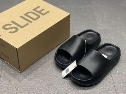 Replica Adidas Yeezy Slippers For Men #ADYZSL0009