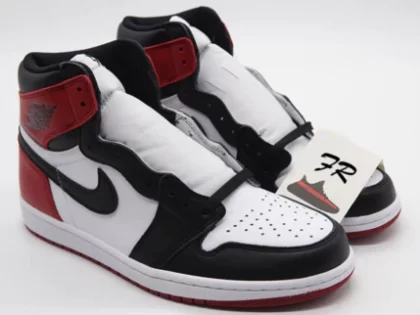 Replica AJ1 Retro High OG Black Toe