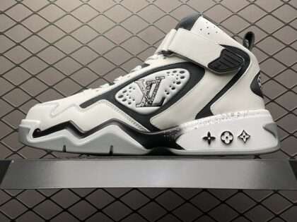 Replica Louis Vuitton Trainer 2 High Sneaker #LVS040