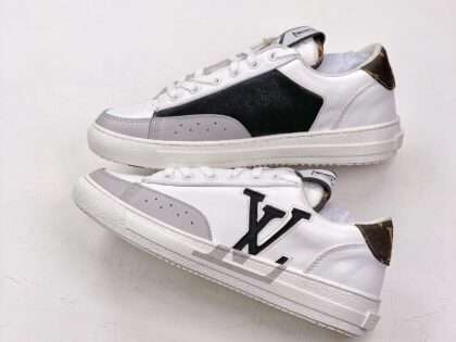 Replica Louis Vuitton Trainer Sneaker Low #LVS047