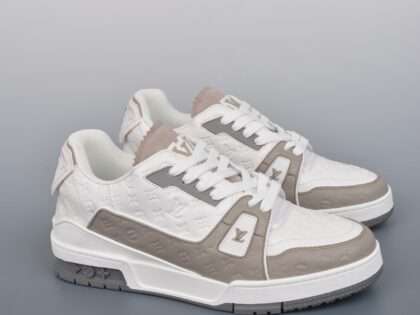 Replica Louis Vuitton Trainer Sneaker Low #LVS055