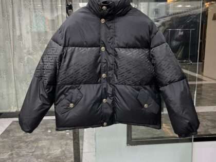 Replica 2022 Winter New VERSACE La Greca Down Jackets For Men#SYVC0011