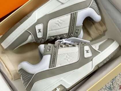 Replica Louis Vuitton Trainer Sneaker #LVS003