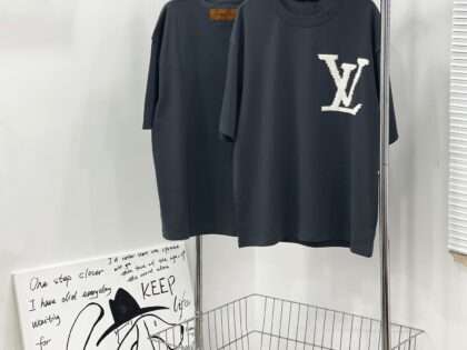 Replica LV 2023SS New Crew Neck T-shirts For Unisex #HT082
