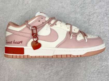 Replica Nike Dunk Low Retro Sneakers