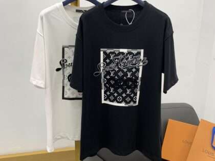 Replica Louis Vuitton 2023SS Crew Neck T-shirts For Unisex #HT102