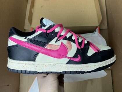 Replica Nike SB Zoom Dunk Low 'Multi-Swoosh