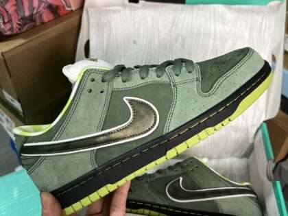 Replica Nike SB Dunk Low “Green Lobster” BV1310 337