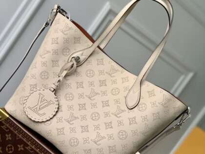 Replica Louis Vuitton Blossom Bag M21850