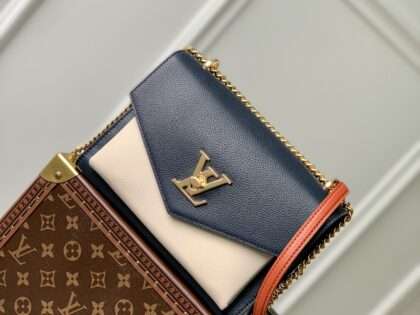 Replica Louis Vuittion Myrakmi Bags M20982