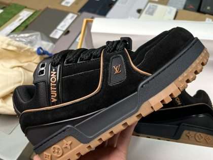 Replica LV 23SS Trainer Maxi Sneakers Black 1ABM30 Men Shoes