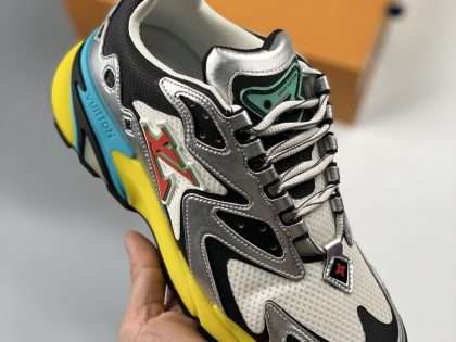 Replica Louis Vuitton 2023 New Runner Tatic Silver