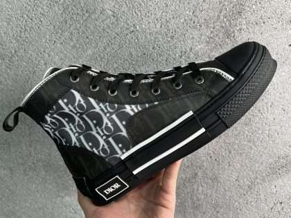 Replica Dior Essentials B23 HIGH-TOP SNEAKER Black And White Oblique Canvas