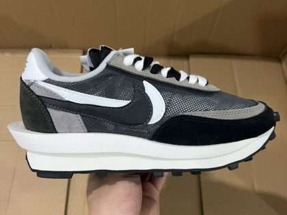 Replica Nike LD Waffle sacai Black BV0073-001