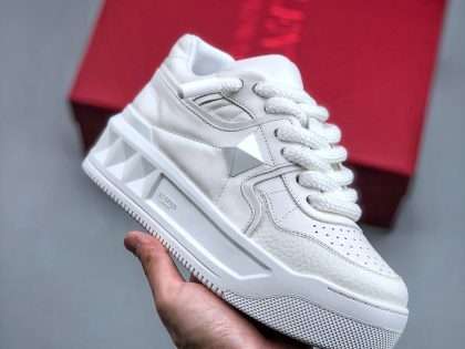 Replica VALENTINO GARAVANI White One Stud Sneakers