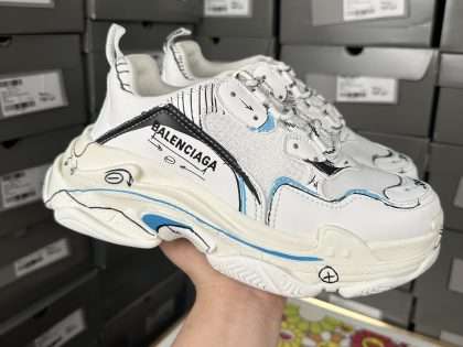 Replica Balenciaga Triple s Graffiti Sneaker White