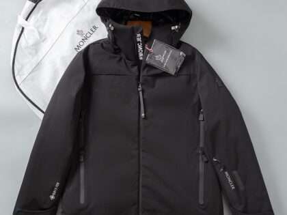 Replica Moncler Grenoble 22FW Down Jackets - Skiwear in Black and Navy Blue