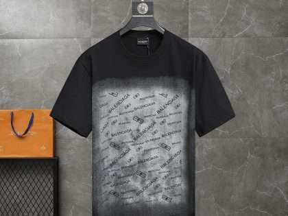 Replica Balenciaga New Crew Neck T-shirts For Unisex Black #NTS191
