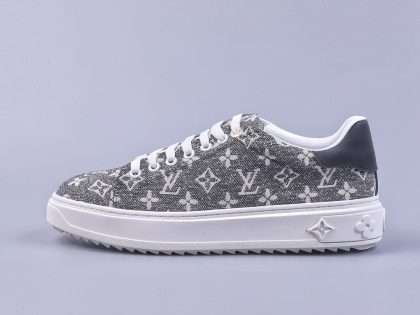 Replica Louis Vuitton Time Out LV Sneaker