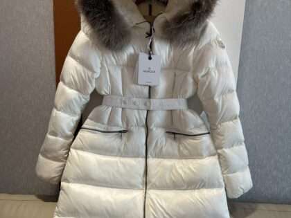 Replica Moncler 23FW New Hooded Waist-Defined Down Jackets with Waist Belt 3 Colors
