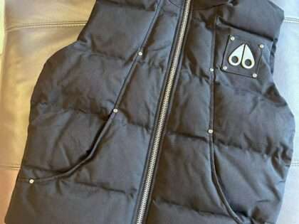 Replica Moose Knuckles New Zipped Gilet Down Vest Black and White