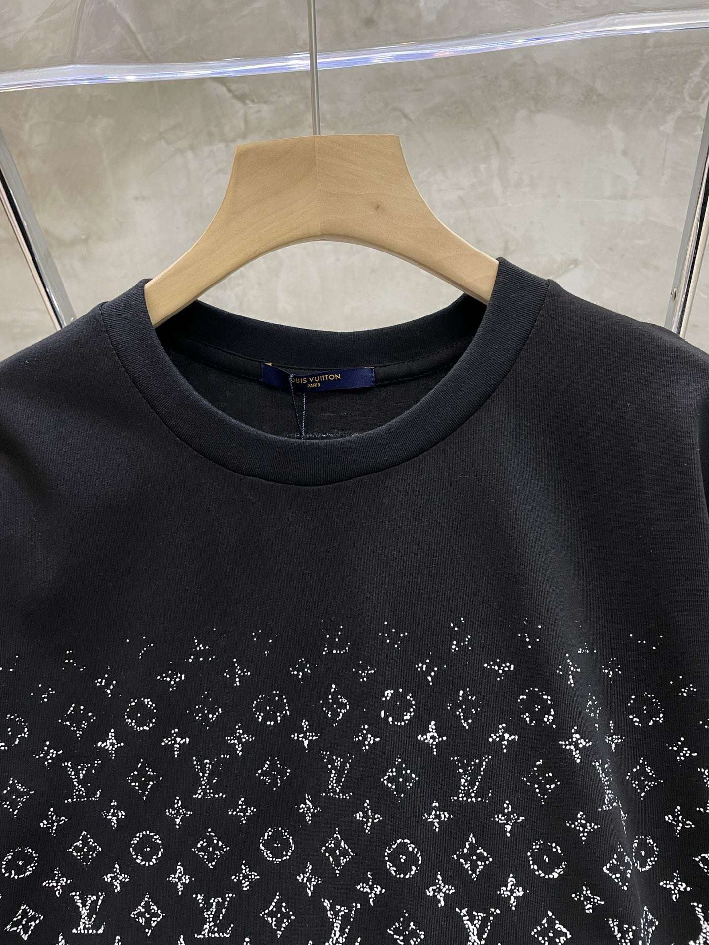 Cheap Replica Louis Vuitton New T-Shirts Crew Neck For Unisex#HTS334 ...